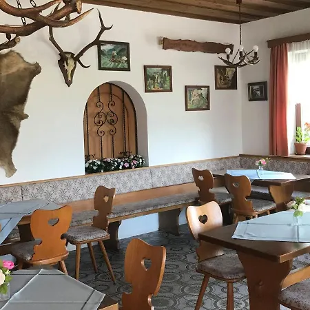 Gasthaus Cafe Wildbachstuberl Hotel *